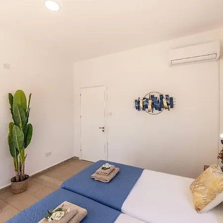 Fig Tree Penthouse 2 Apartman