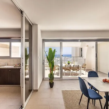 Fig Tree Penthouse 2 Protarász