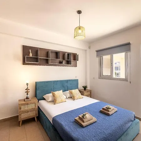 Fig Tree Penthouse 2 *