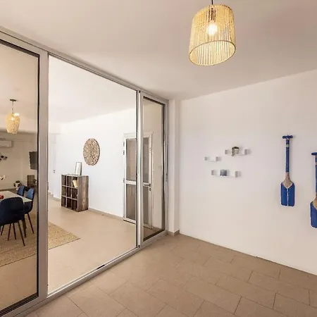 Fig Tree Penthouse 2 * Protarász