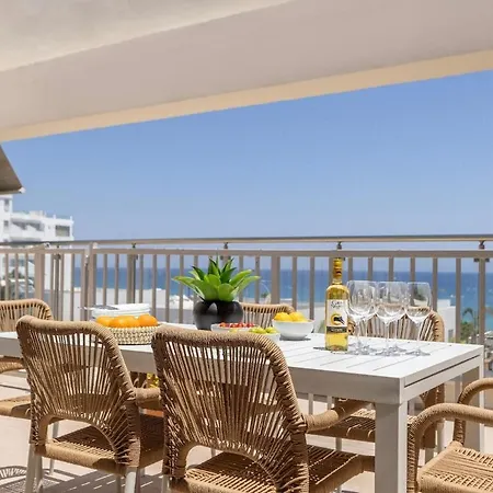 Fig Tree Penthouse 2 *
