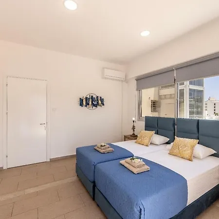Fig Tree Penthouse 2 *